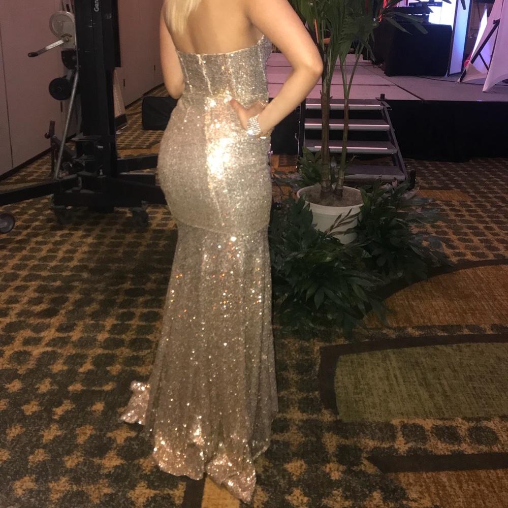 Alamour The Label Sequin Long Formal Dress - Picture 4 of 8